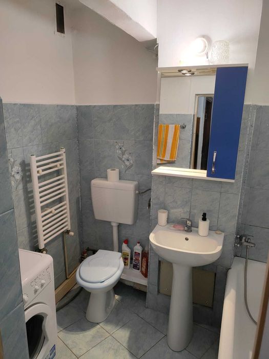 Inchiriez garsoniera - Bartolomeu