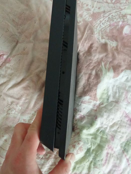 Пс 4 сатам 100000, 1 джостик хорошо состояние