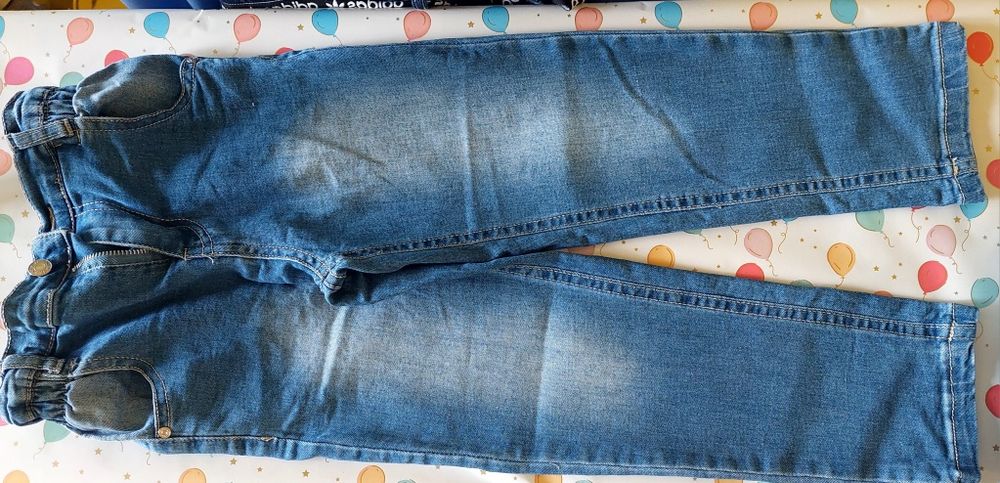 Детски дънки за 5 год