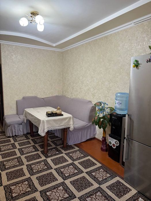 Продаётся в М.Улугбекском р-не Карасу-6 БИЙ 3в4_1_5 Балкон2Х6 80м2