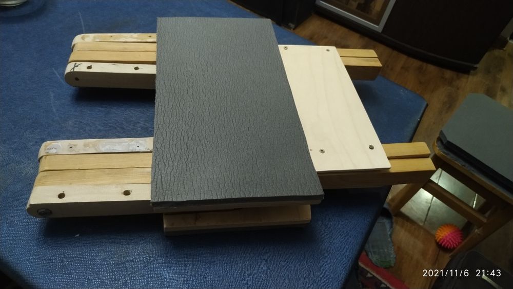 Продается табуретка складная, деревянная