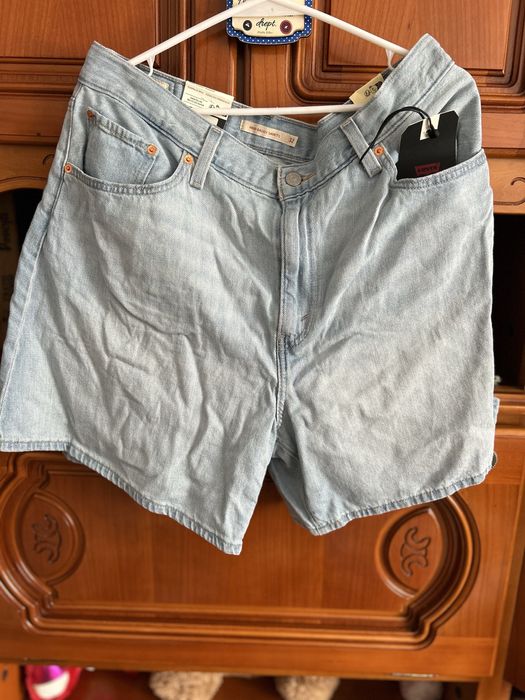 Pantaloni scurti levi’s