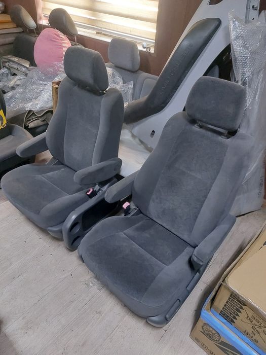 Сиденья Эстима 30