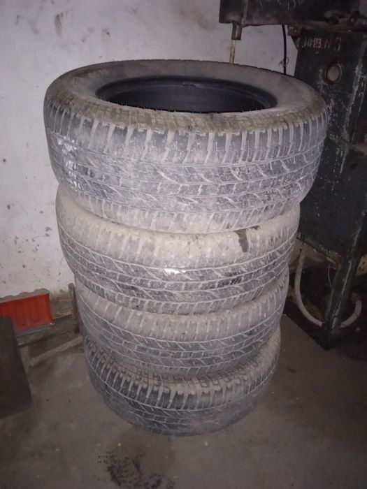 Продам Шины 285/60/18 (летние)