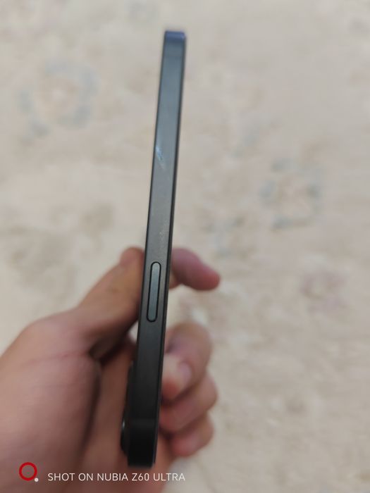 iPhone 13 128 без ремонта