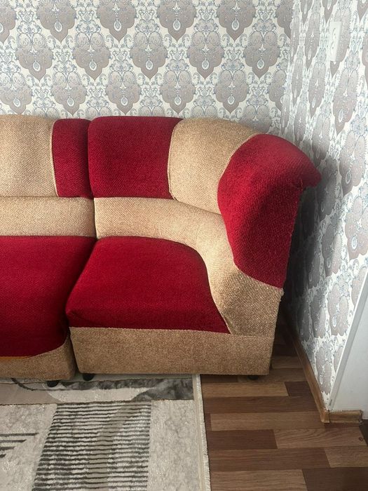 Продам диван угловой