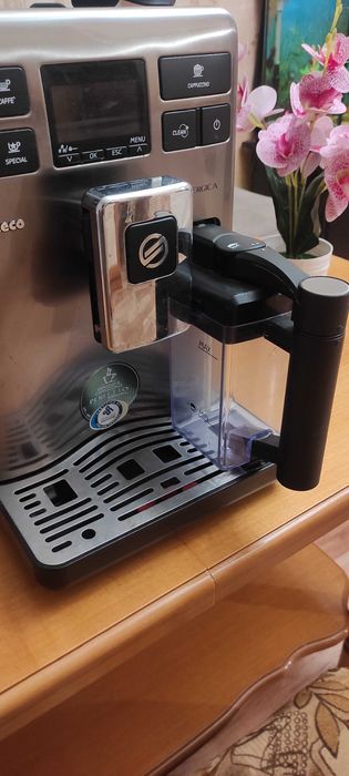 Кафе машина SAECO