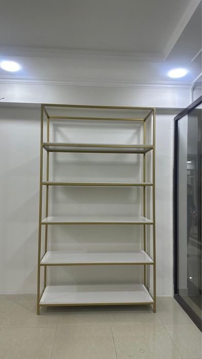 Продам стеллаж Размер: 260 × 148 × 55 см