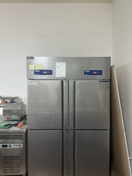 4-х дверный холодильник