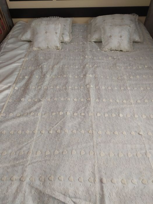 Покривал сарпага янги