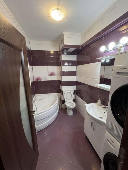 Vand apartament 2 camere dobroesti