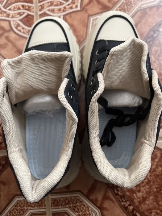 Bocanci  noi pentru fete!