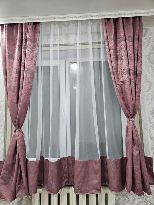 Продам 3 комплекта штор с тюлью и ламбрекенами