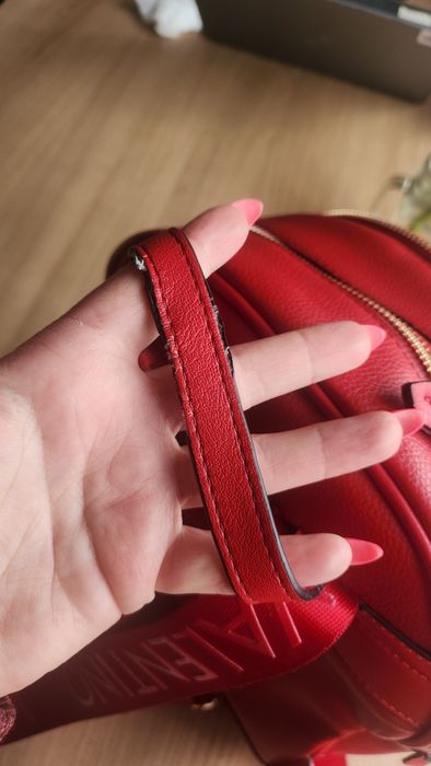 Червена раница Valentino