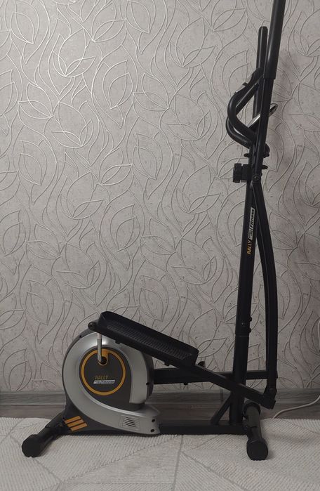 Продам эллиптический тренажёр