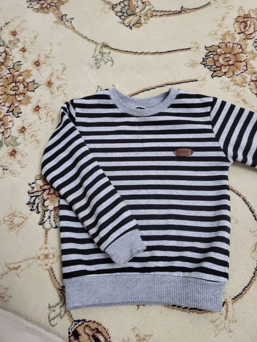 Джемпер теплый рубашка 1000тенге