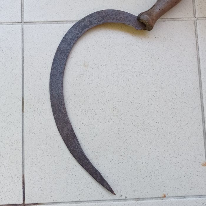 Старинни жетварски сърпове