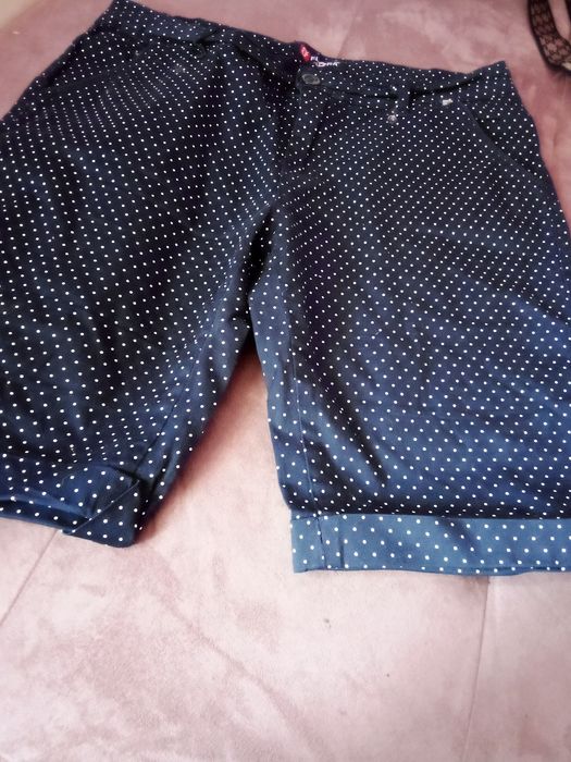 Дамски къси панталони на Флора