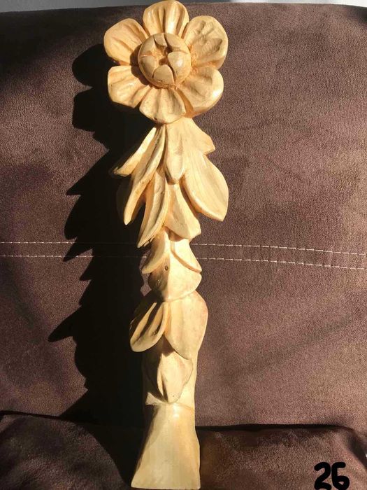 Ръчно изработени дърворезби