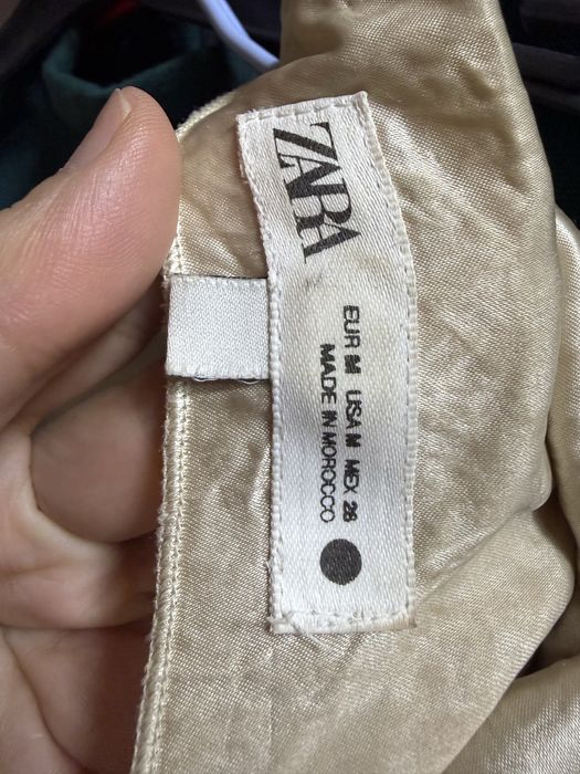 Продам красивую блузу Zara