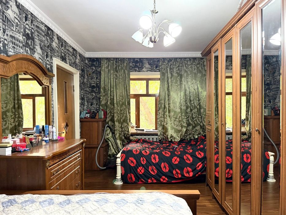 3/3/4 ул.Джаркургон,Инбазар ор-р,70кв.м.