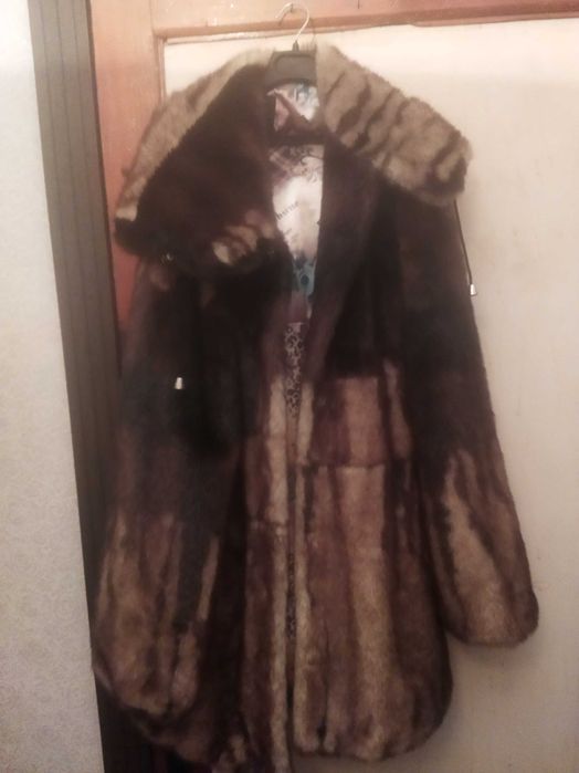 Продам шубу  срочно