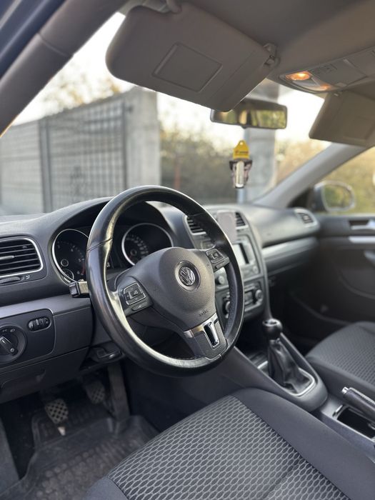VOLKSWAGEN Golf 2011 — imagine 4