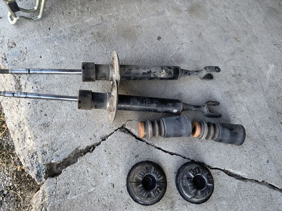 Амортисьори за Audi A4 B6 предни за седан