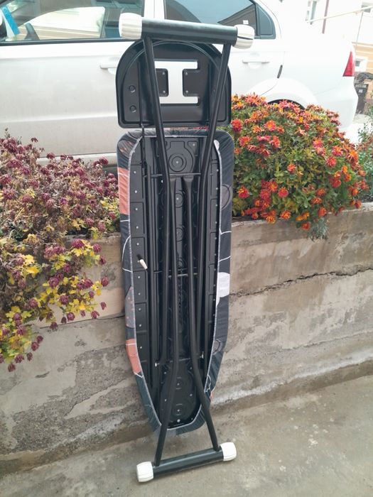 Dazmol stoli zudlik bilan sotiladi!