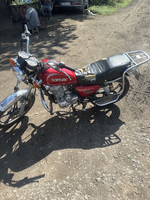Мотоцикл 150куб соник