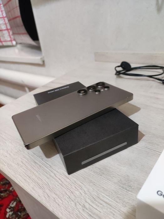 Samsung s25 ultra 256 ideal karobka usb