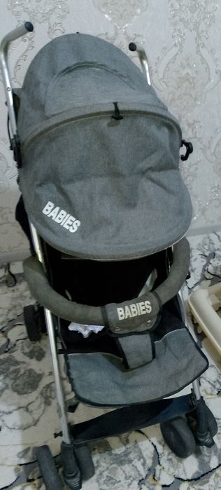 Детские коляска сотилади.