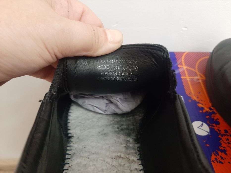 Продам мужскую обувь