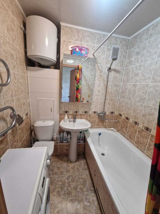 Продам 2 комн Машхур Жусупа 23