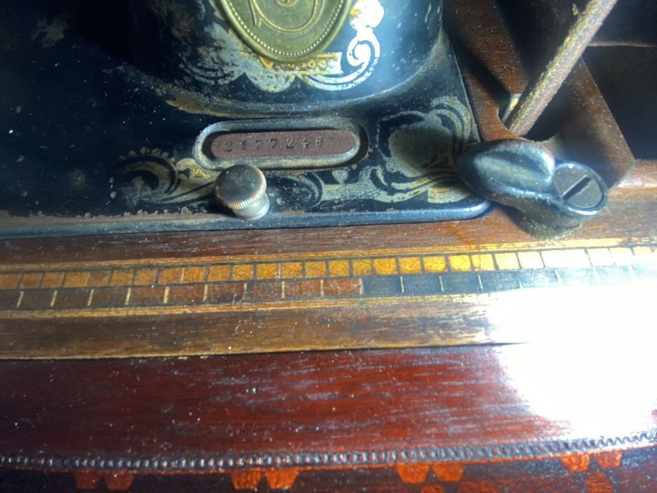 Стара шевна машина Сингер