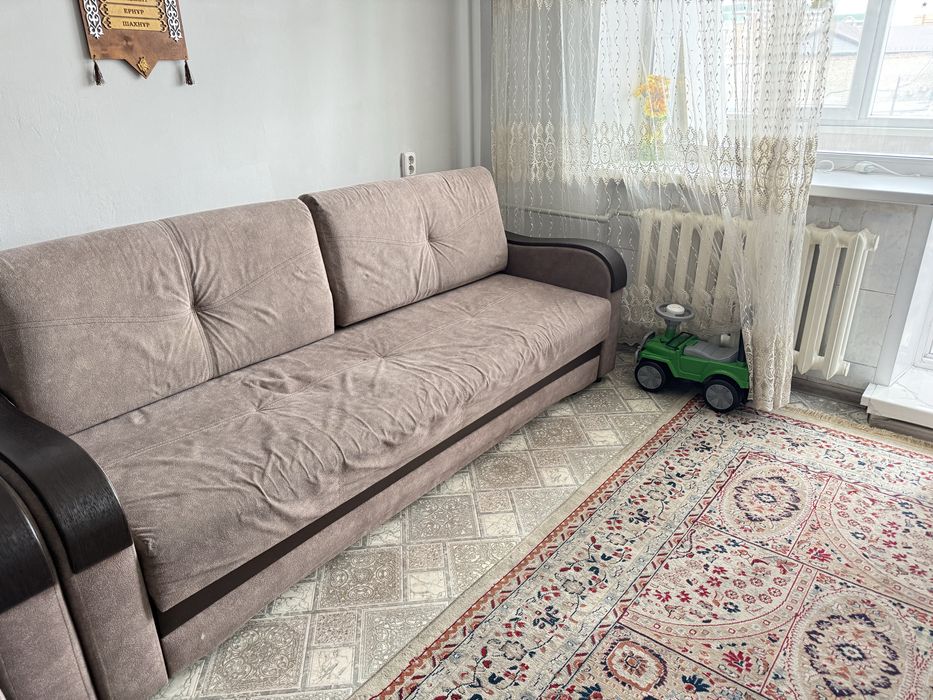 Продам диван в хорошем состоянии