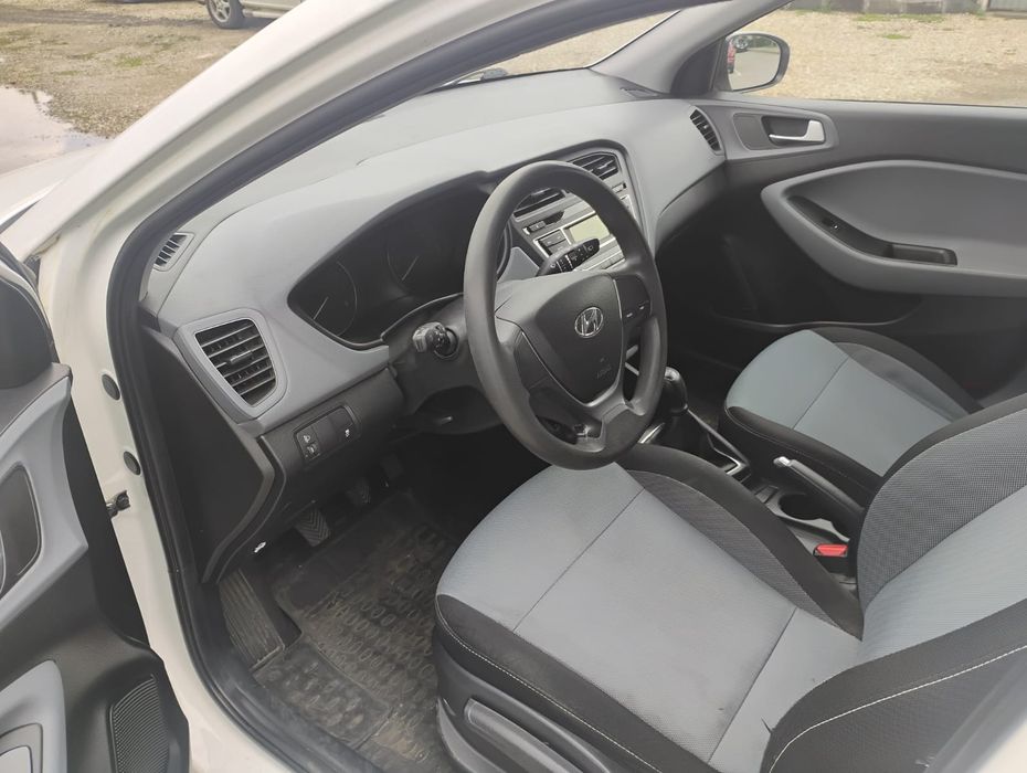 Hyundai i20 benzină 2017