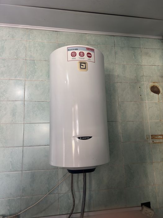 Бойлер Ariston 100л