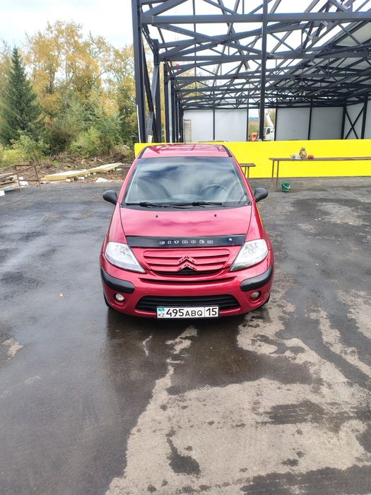 Автомобиль Ситроен