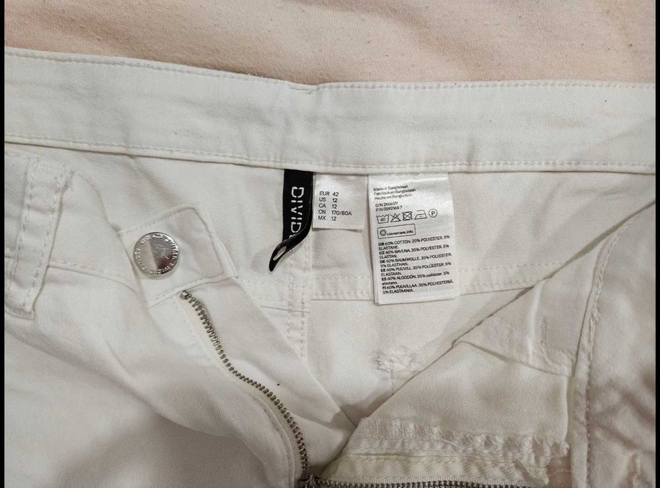 Дамски къси панталонки M-размер