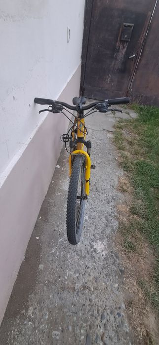 Vând bicicleta in stare foarte buna