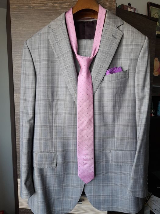 De vanzare: Costum Bigotti 100% lâna, achizitionat din magazin