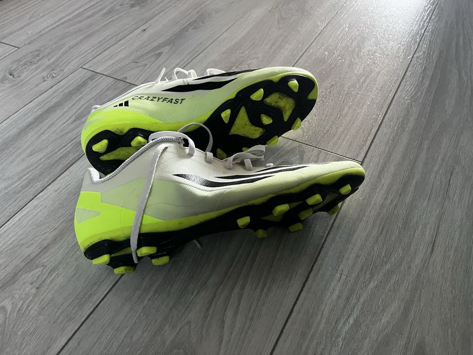 Ghete fotbal iarba