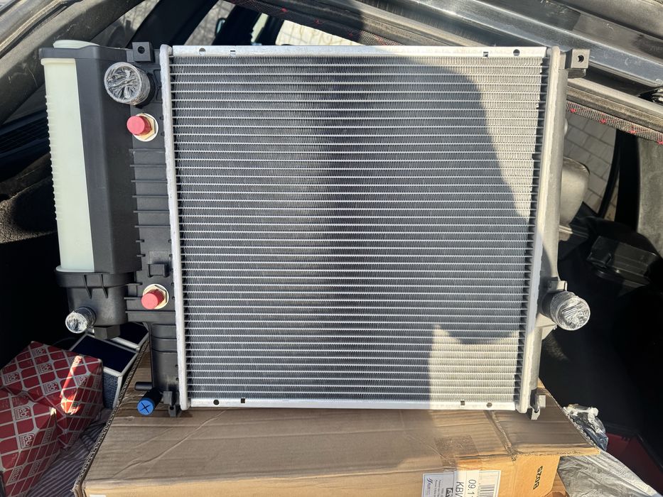 Продам запчасти бмв е36-46