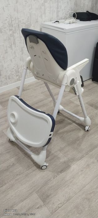 Продам складной детский стульчик