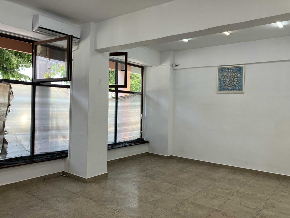 Spațiu comercial de închiriat - Calea Aurel Vlaicu Arad