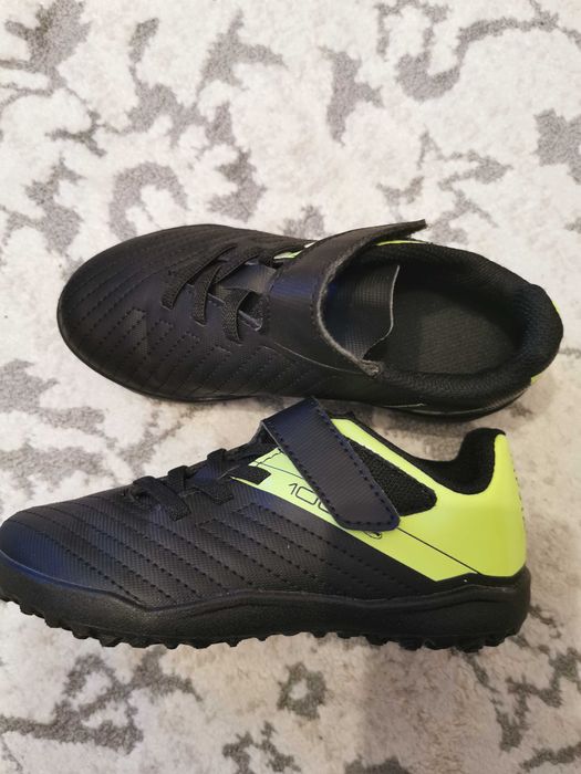 Încălțăminte fotbal masura 29