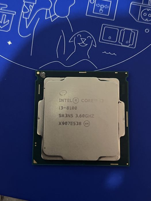 Procesor i3 8100