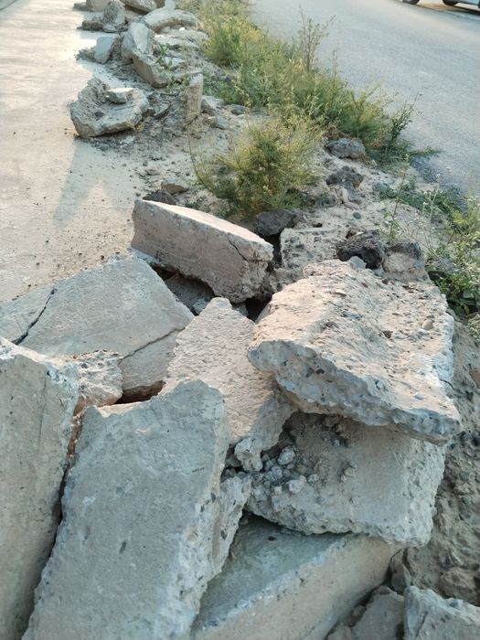 Булыжник бар . Жетисай
