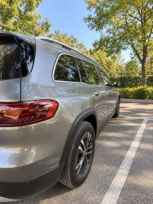 Mercedes - Benz GLB 200